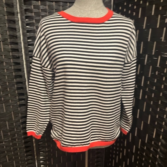 Dokotoo Sweaters - Dokotoo Striped Black and White Sweater with Red Accents Sz M